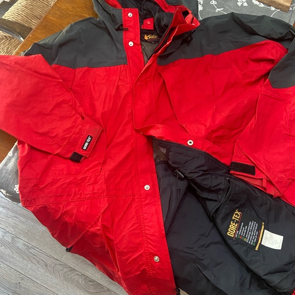 REI shell - Picture 1 of 5